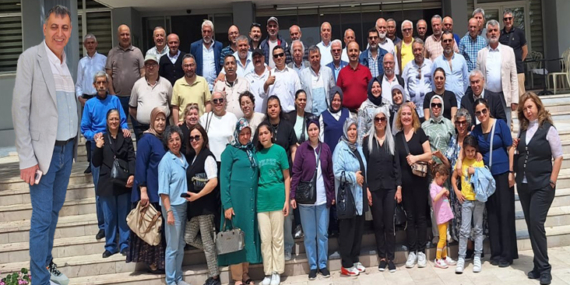 Kırk Yıllık Zeytinburnulular 8. Kez Kahvaltıda Buluştu