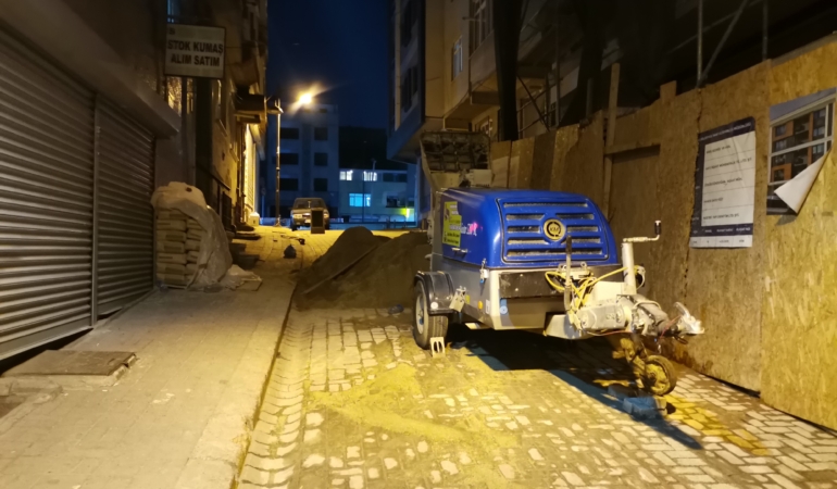 Zeytinburnu Sokakları Sahipsiz Kaldı: Vatandaş Tepkili!