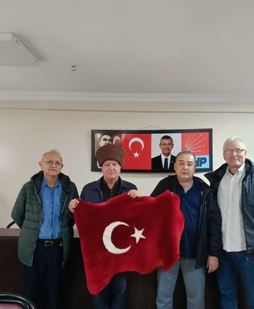 metin dogon deri bayrak