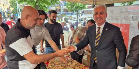 Yeniden Refah Zeytinburnu’ndan gövde gösterisi: “Adım adım iktidara yürüyoruz!”