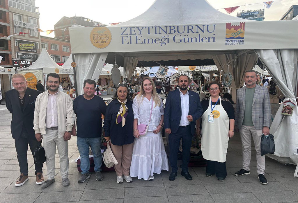 Anahtar Parti Zeytinburnu İlçe Başkanı Doğan Akdeniz, El Emeği Günleri’ni Ziyaret Etti