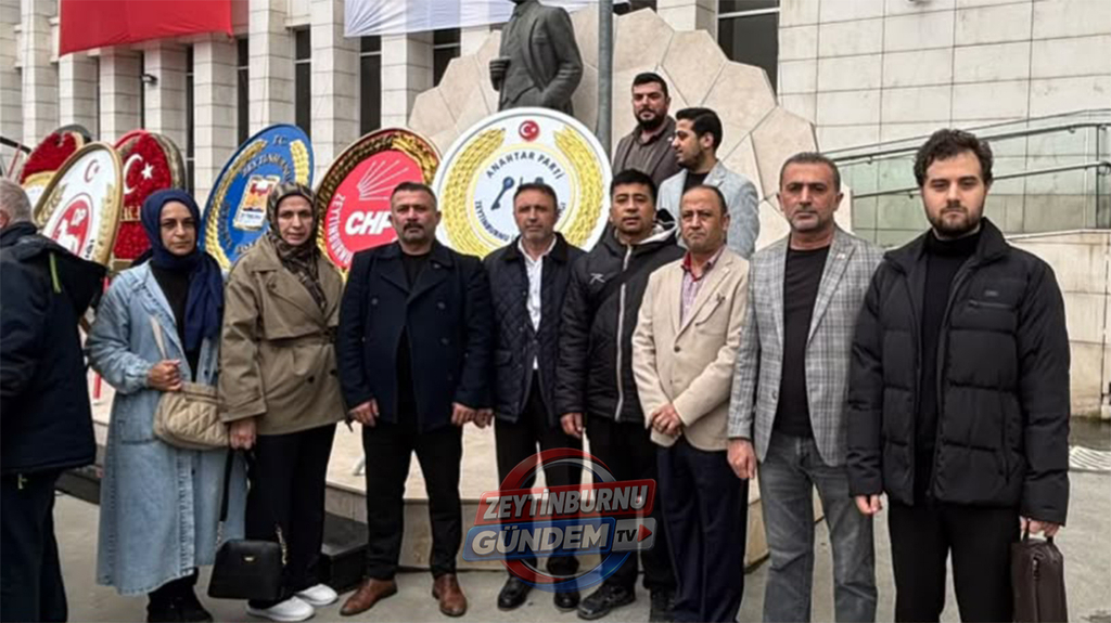 Anahtar Parti Zeytinburnu Teşkilatı 29 Ekim Töreninde Çelenk Sundu