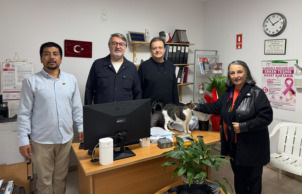 Anahtar Parti Zeytinburnu İlçe Teşkilatından Muhtarlara 19 Ekim Ziyareti