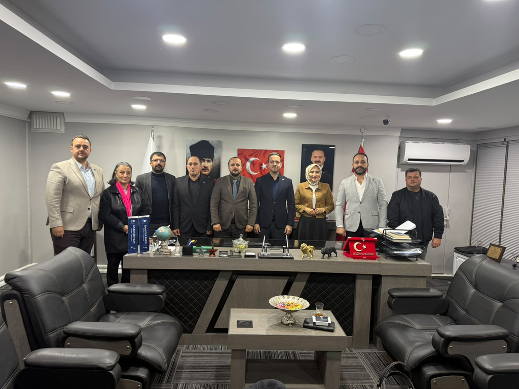 Doğan Akdeniz'in Ev Sahipliğinde Anahtar Parti'den Zeytinburnu Çıkarması