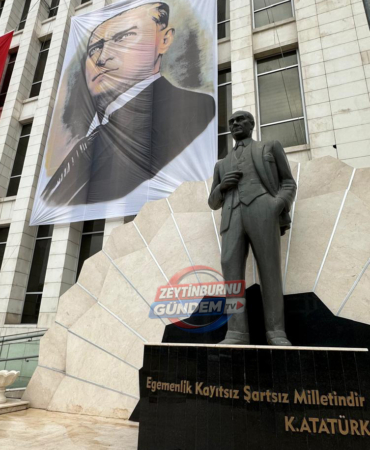 Zeytinburnu Atatürk Büstüne Saldırı